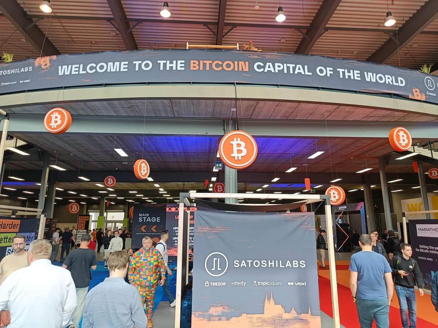 Fotografie z Bitcoin akce